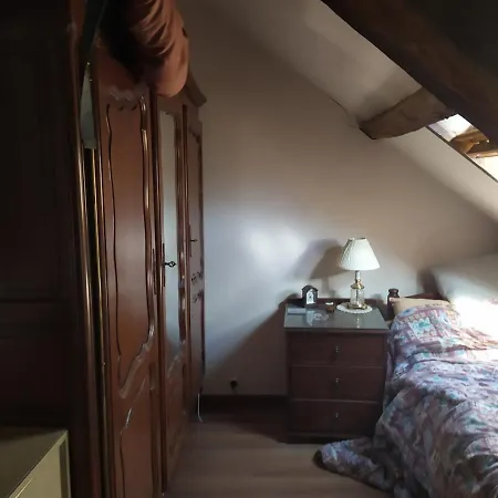Habitación en casa particular Maison En Granit Bleue Lanhelin